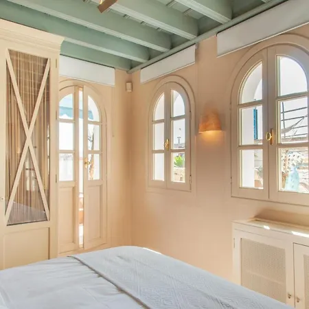 Ch Boutique Apartmanhotel 2*